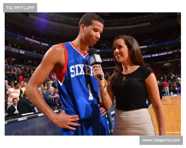 篮网新秀杰明季前赛首秀贡献14分5篮板