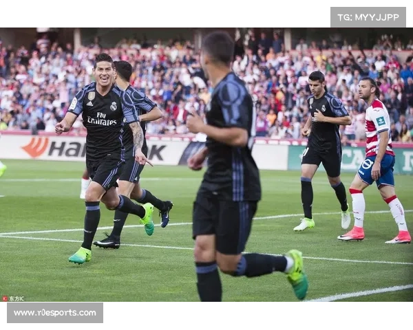 马德里举办社区足球节,逾千名儿童参与西甲球星互动 马德里举办社区足球节,逾千名儿童参与西甲球星互动